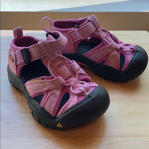 Girl keen water shoes